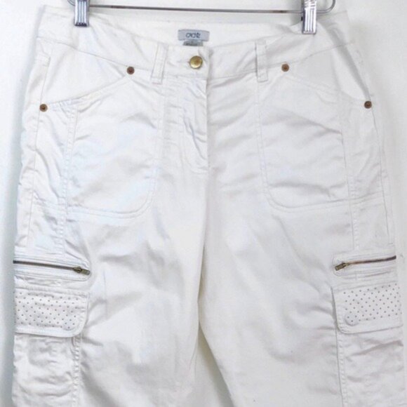 Cache white cooped pants with gold hardware embellishments size 10 - Picture 8 of 8